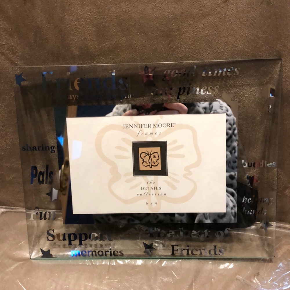 Friends Glass Frame - Picture 2 of 4